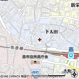 新潟県燕市東太田3497-2周辺の地図