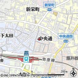 新潟県燕市東太田5556周辺の地図
