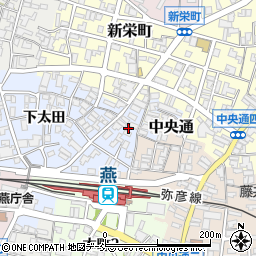 新潟県燕市東太田3326周辺の地図