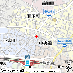 新潟県燕市東太田3321-1周辺の地図