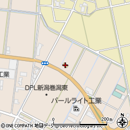 セブンイレブン巻潟東インター店周辺の地図