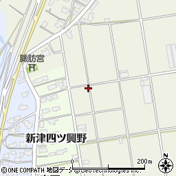 新潟県新潟市秋葉区蕨曽根151周辺の地図