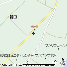 山形県米沢市簗沢3420-1周辺の地図