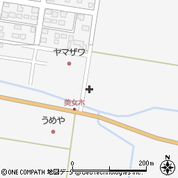 山形県東置賜郡川西町上小松915-5周辺の地図