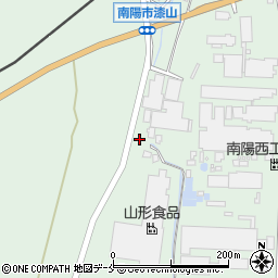 山形県南陽市漆山910-1周辺の地図