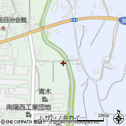 山形県南陽市漆山1245周辺の地図