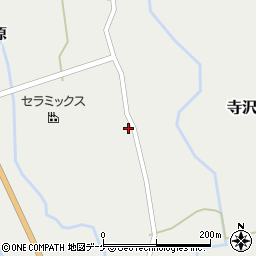 秋田県湯沢市寺沢本郷3周辺の地図