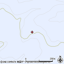 秋田県湯沢市皆瀬鍋割周辺の地図