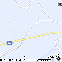 秋田県湯沢市皆瀬藤倉79周辺の地図