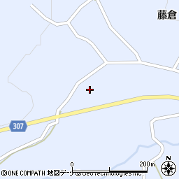 秋田県湯沢市皆瀬藤倉66周辺の地図