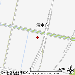 秋田県湯沢市泉沢清水向周辺の地図