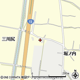 秋田県湯沢市上関堀ノ内23周辺の地図