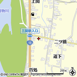秋田県湯沢市上関新処59-17周辺の地図