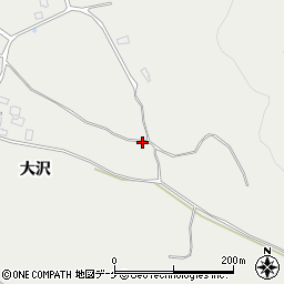 秋田県湯沢市三梨町（落ケ沢）周辺の地図