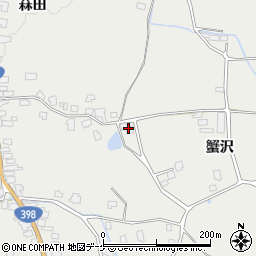 秋田県湯沢市三梨町蟹沢6周辺の地図