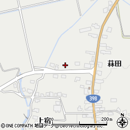 秋田県湯沢市三梨町菻田132-1周辺の地図