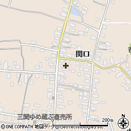 秋田県湯沢市関口関口12周辺の地図
