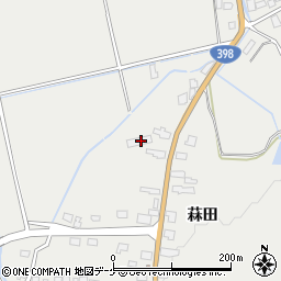 秋田県湯沢市三梨町菻田104周辺の地図