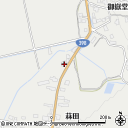 秋田県湯沢市三梨町菻田99周辺の地図