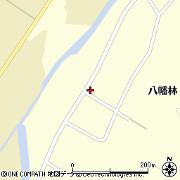 秋田県湯沢市松岡八幡林122周辺の地図