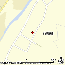 秋田県湯沢市松岡八幡林104周辺の地図