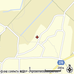 秋田県湯沢市松岡鐙田周辺の地図