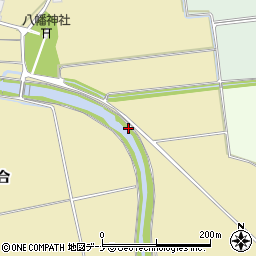 秋田県湯沢市八幡鶴巻周辺の地図