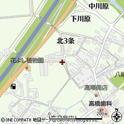 秋田県湯沢市岩崎北２条2周辺の地図