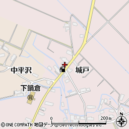 秋田県横手市平鹿町下鍋倉城戸13周辺の地図