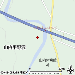 秋田県横手市山内平野沢上三明岡周辺の地図