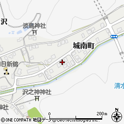 秋田県横手市城南町11-13周辺の地図