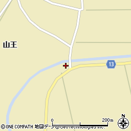 秋田県横手市大雄宮小路75周辺の地図