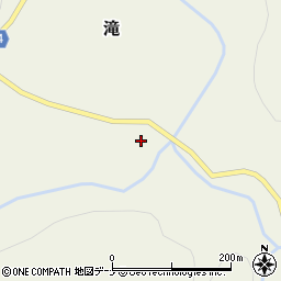秋田県由利本荘市滝川端周辺の地図