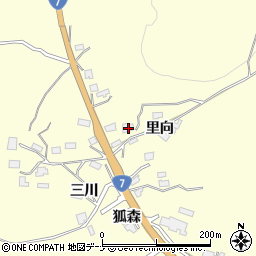 秋田県由利本荘市浜三川里向35周辺の地図