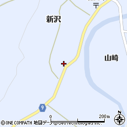 秋田県由利本荘市新沢小坂11周辺の地図