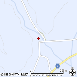 秋田県由利本荘市新沢（湯ノ沢）周辺の地図