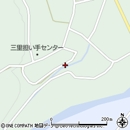 秋田県北秋田市三里屋布岱48周辺の地図