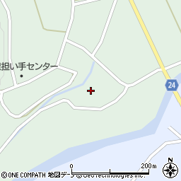 秋田県北秋田市三里屋布岱7周辺の地図