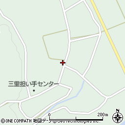 秋田県北秋田市三里屋布岱104周辺の地図