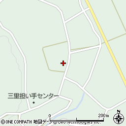 秋田県北秋田市三里屋布岱101周辺の地図