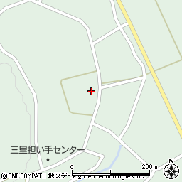 秋田県北秋田市三里屋布岱100周辺の地図