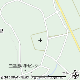 秋田県北秋田市三里屋布岱100-2周辺の地図