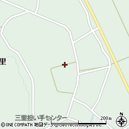 秋田県北秋田市三里屋布岱98-1周辺の地図