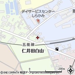 秋田県能代市仁井田白山113-2周辺の地図