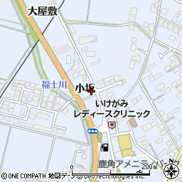 秋田県鹿角市花輪小坂15周辺の地図