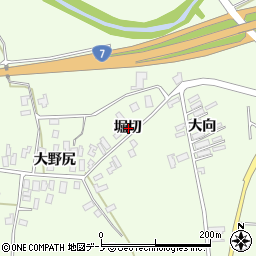 秋田県北秋田市坊沢堀切周辺の地図
