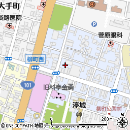 秋田県能代市柳町9-32周辺の地図