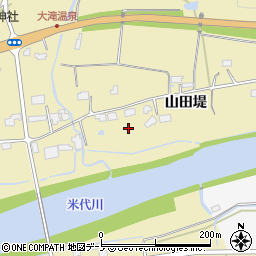 秋田県大館市曲田山田堤45-1周辺の地図
