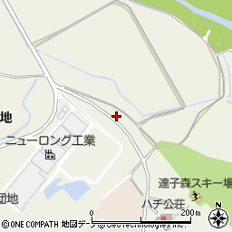 秋田県大館市二井田羽貫谷地9-2周辺の地図