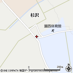 秋田県大館市杉沢屋布周辺の地図
